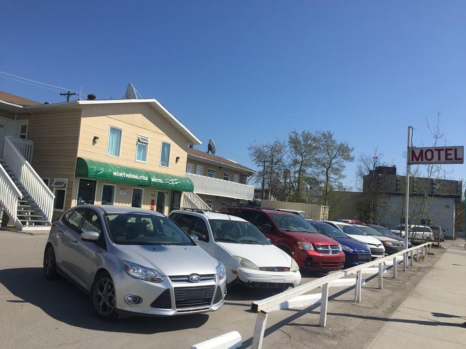 Northern Lites Motel Yellowknife Ngoại thất bức ảnh